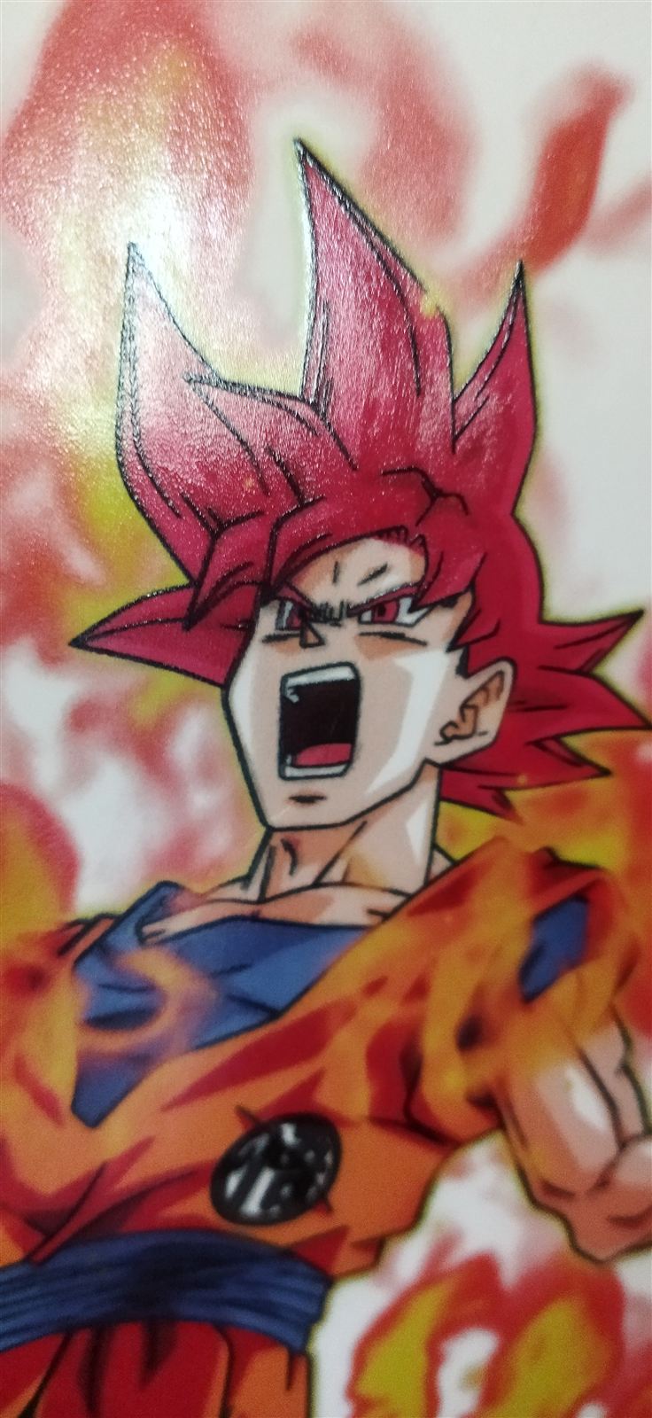 Kolorowa postać z anime wydrukowana na ścianie